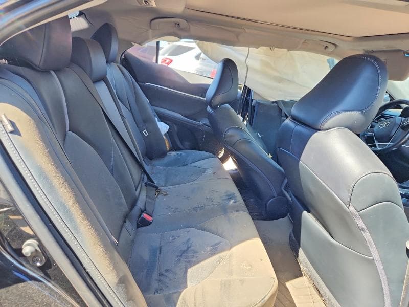 2020 TOYOTA CAMRY XSE 10