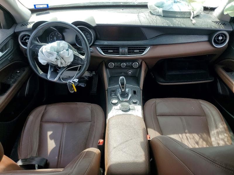 2020 ALFA ROMEO STELVIO 8