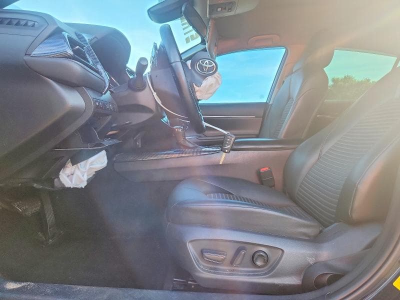 2020 TOYOTA CAMRY SE 7