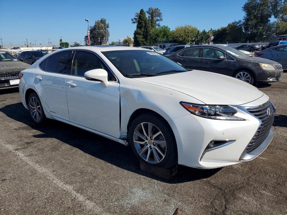 2017 LEXUS ES 300H 4