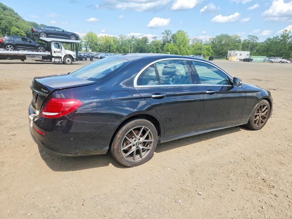 2017 MERCEDES-BENZ E 300 4MATIC 3
