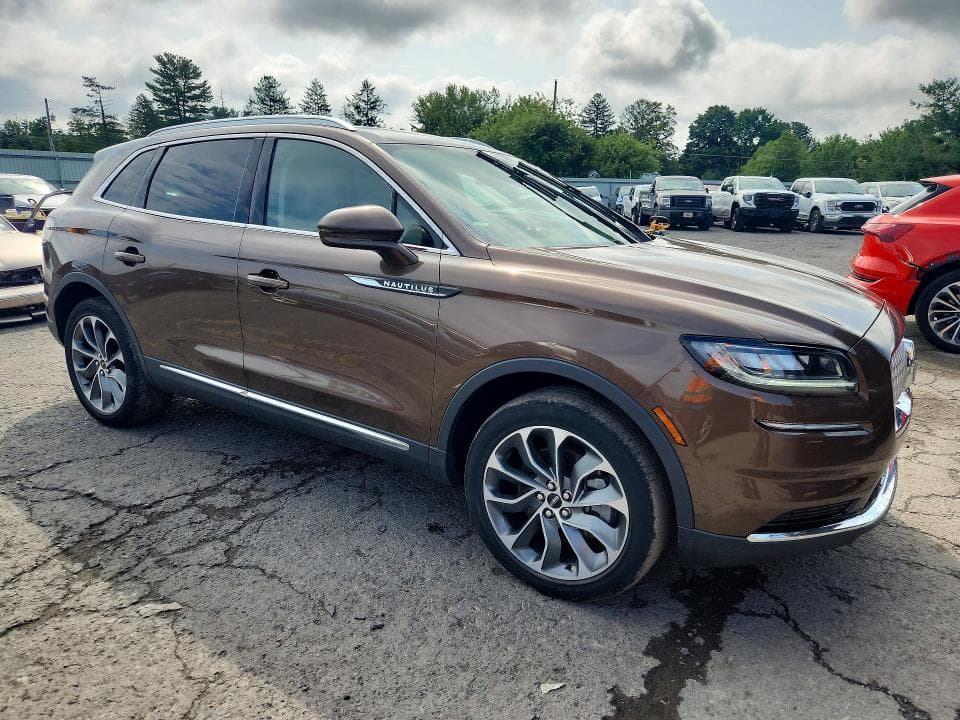 2022 LINCOLN NAUTILUS RESERVE 4