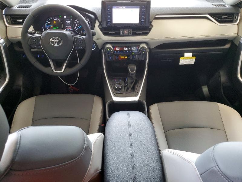 2022 TOYOTA RAV4 XLE PREMIUM 8