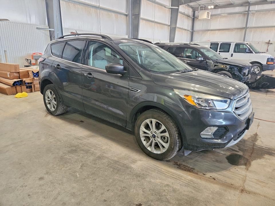 2018 FORD ESCAPE SE 4