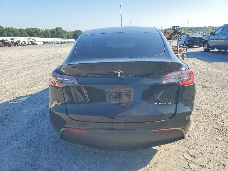 2021 TESLA MODEL Y 6