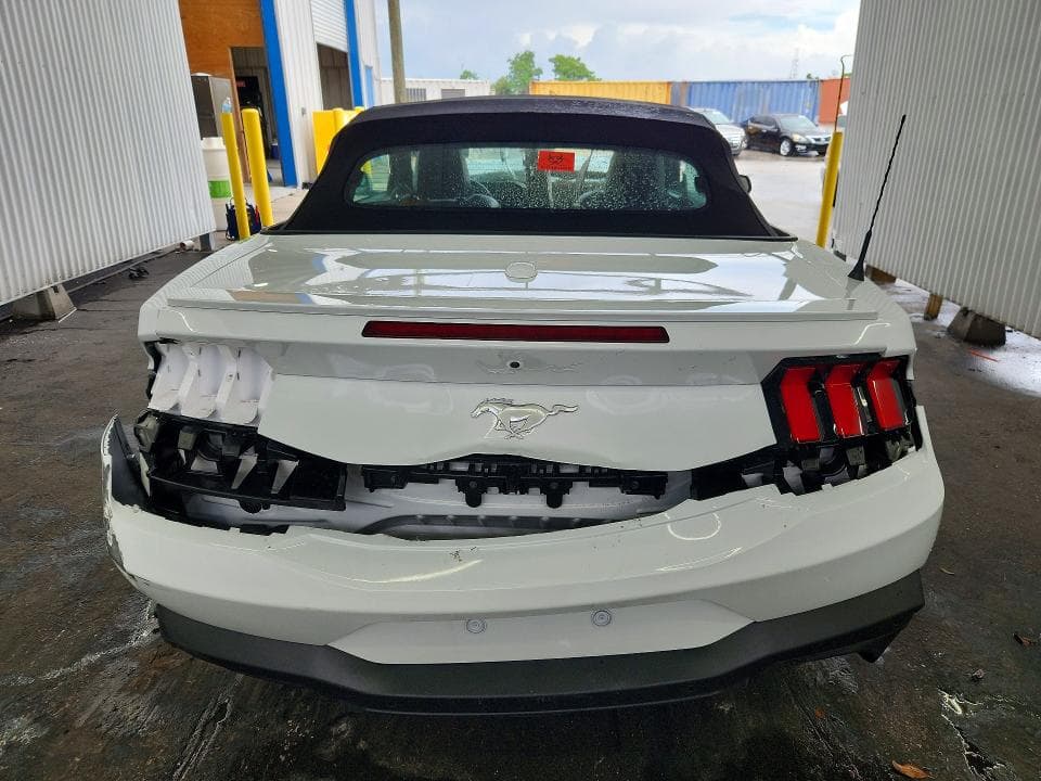2025 FORD MUSTANG 6