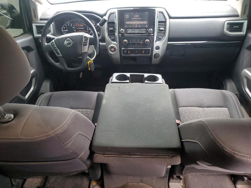 2021 NISSAN TITAN S 8