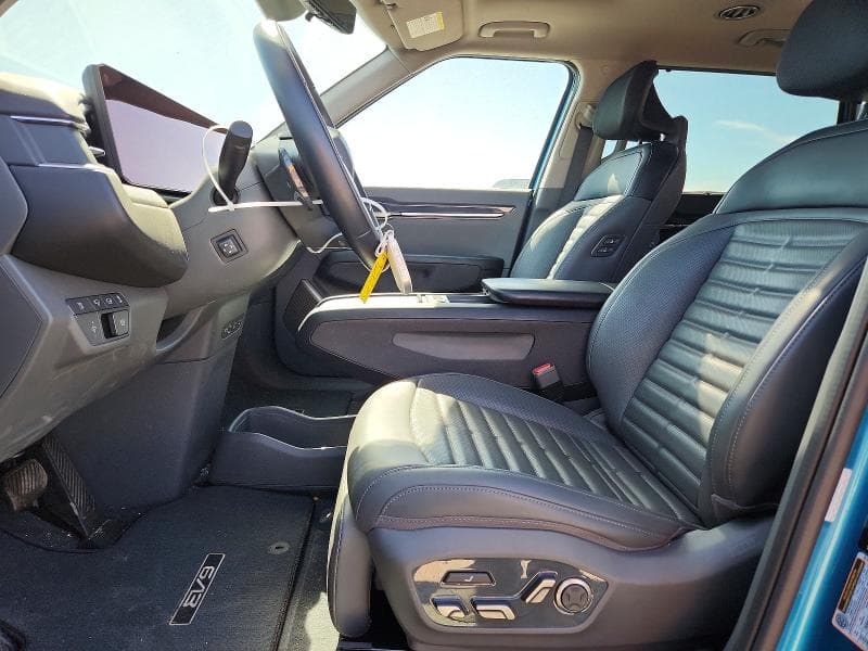 2026 KIA EV9 LAND 7