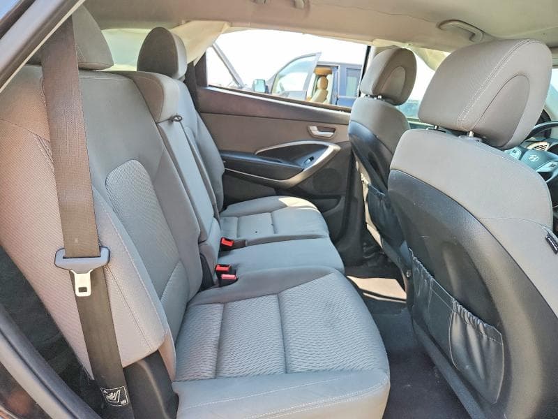 2017 HYUNDAI SANTA FE SE 10