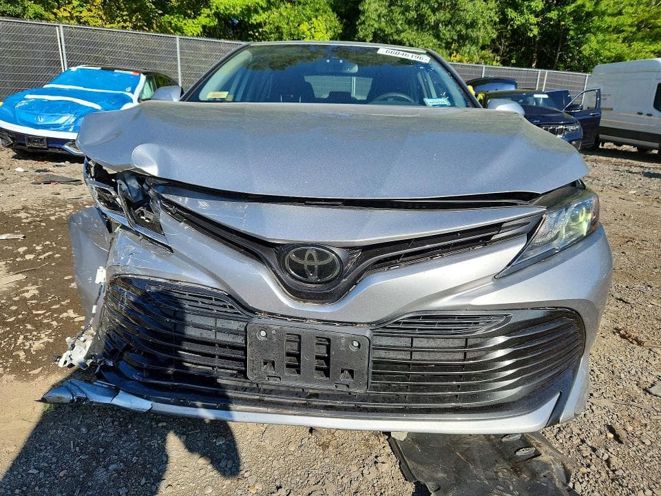 2020 TOYOTA CAMRY LE 5