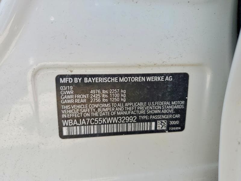 2019 BMW 530 XI 12