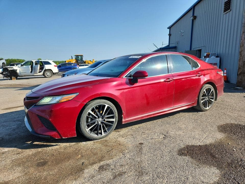 2018 TOYOTA CAMRY XSE - 1