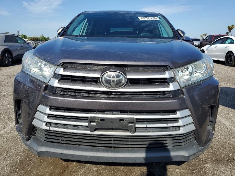 2019 TOYOTA HIGHLANDER LE 5