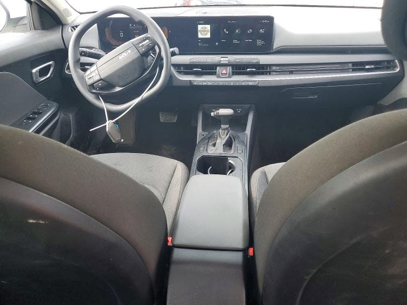 2025 KIA K4 LXS 8