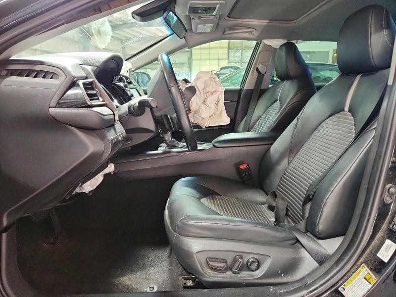 2020 TOYOTA CAMRY SE 7