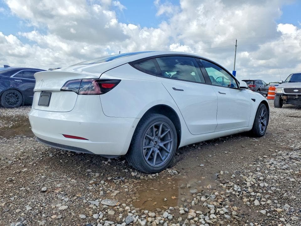 2021 TESLA MODEL 3 3