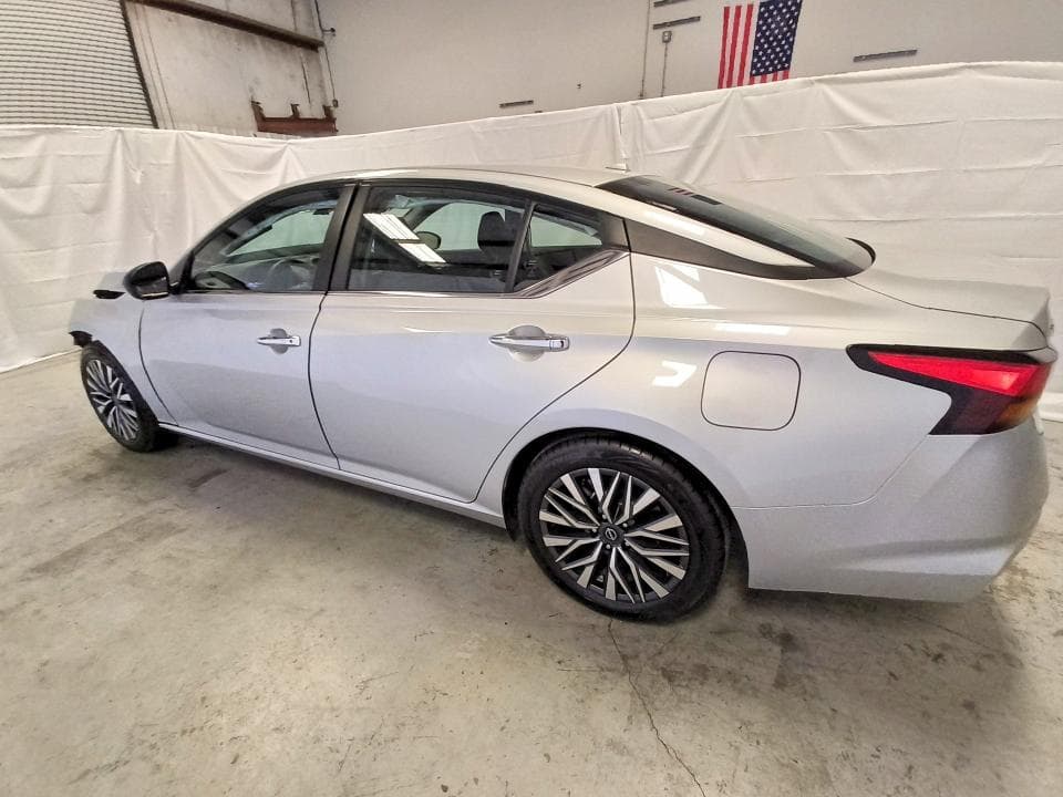 2025 NISSAN ALTIMA SV 2