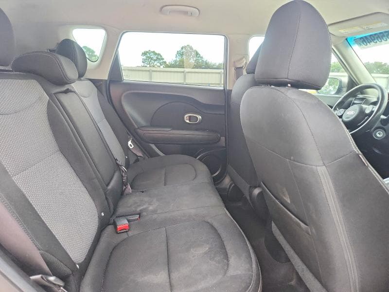 2017 KIA SOUL + 10