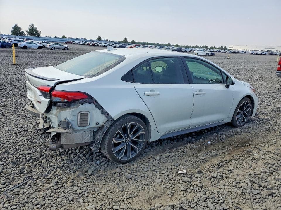 2020 TOYOTA COROLLA XSE 3