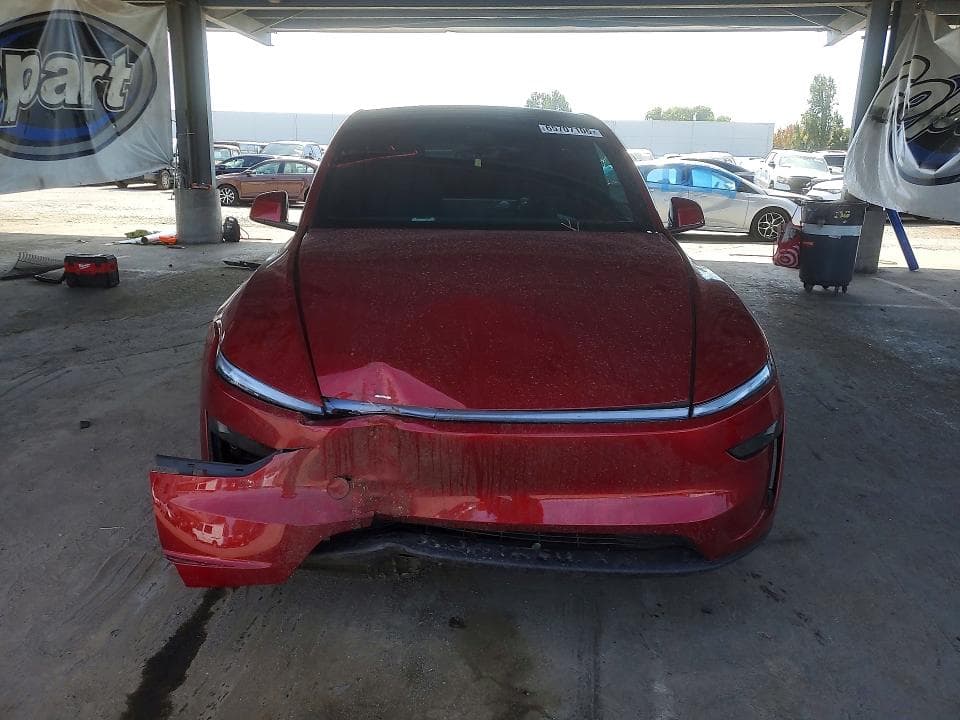 2026 TESLA MODEL Y 5