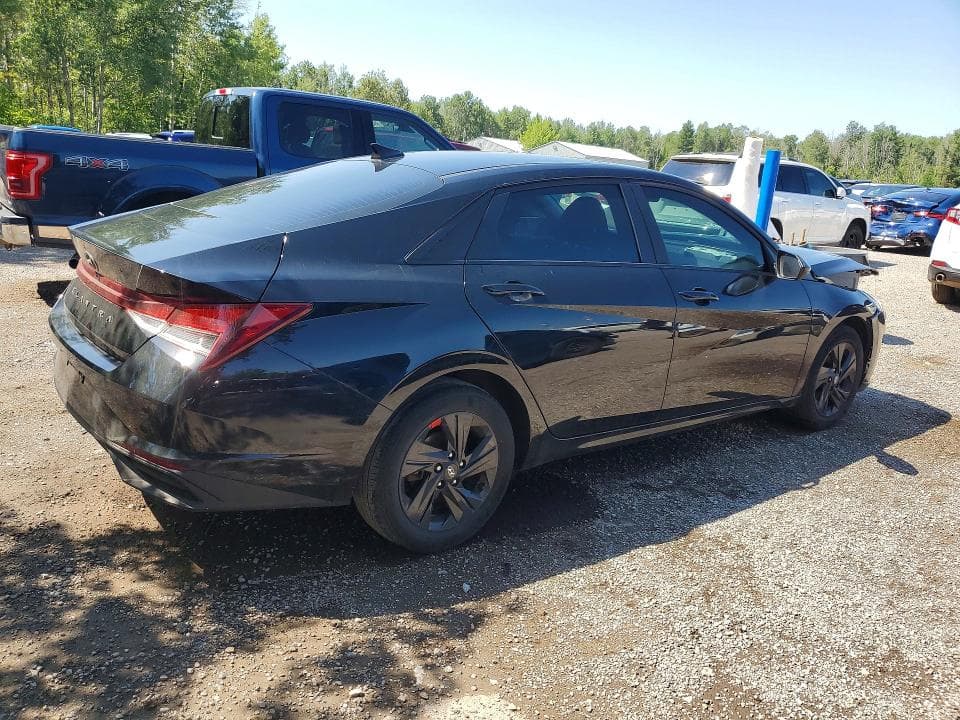 2023 HYUNDAI ELANTRA SEL 3