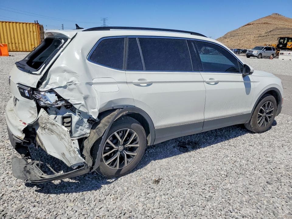 2021 VOLKSWAGEN TIGUAN SE 3