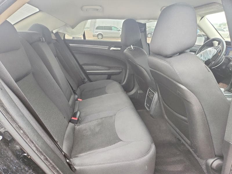 2018 CHRYSLER 300 TOURING 10