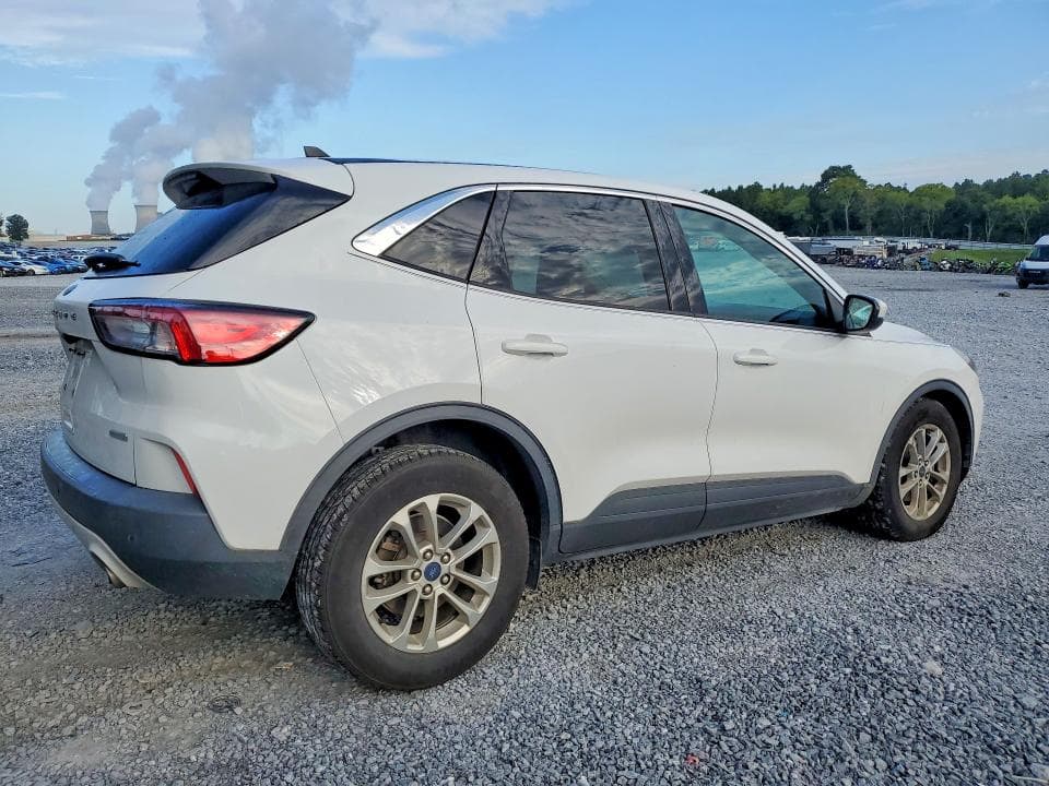 2020 FORD ESCAPE SE 3
