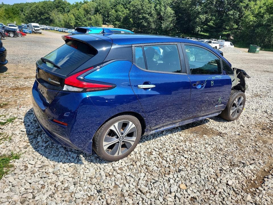 2018 NISSAN LEAF SV 3