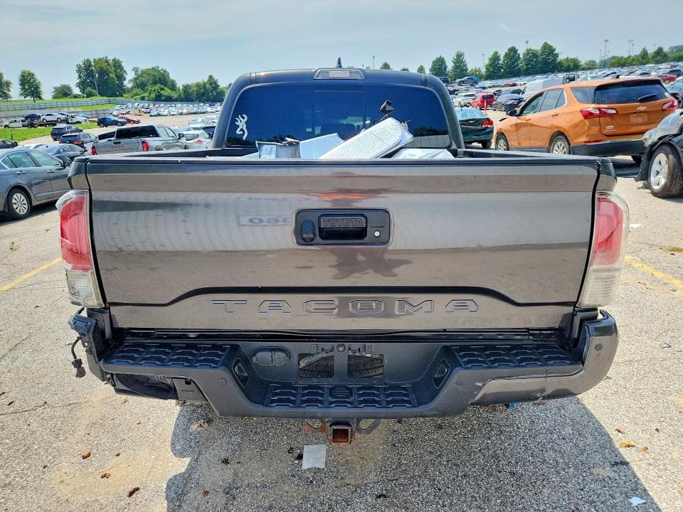 2018 TOYOTA TACOMA LIMITED 6