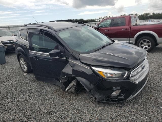 2018 FORD ESCAPE SE 4
