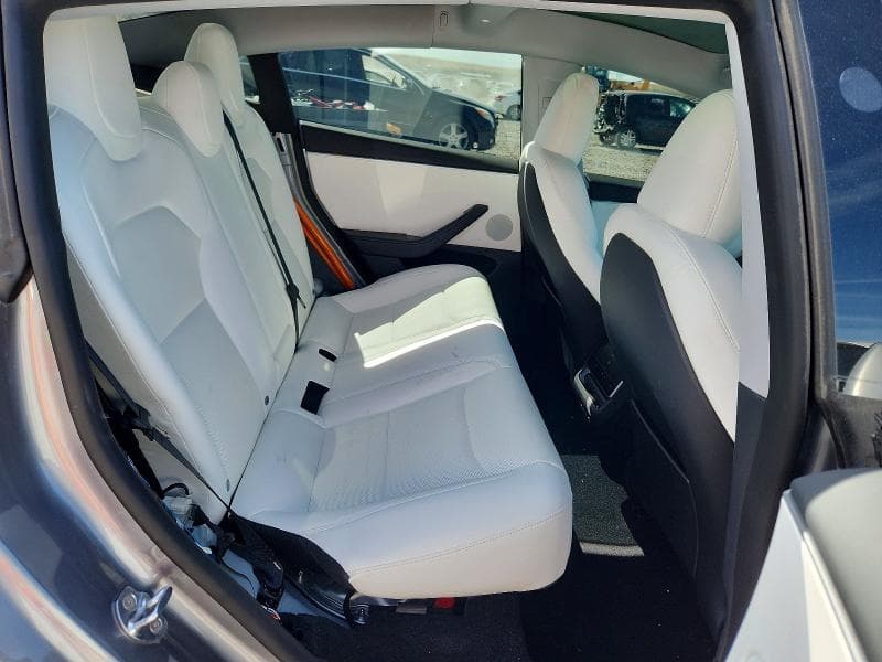 2025 TESLA MODEL 3 10