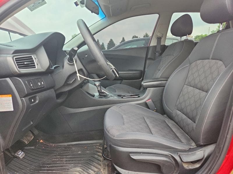 2019 KIA NIRO LX 7
