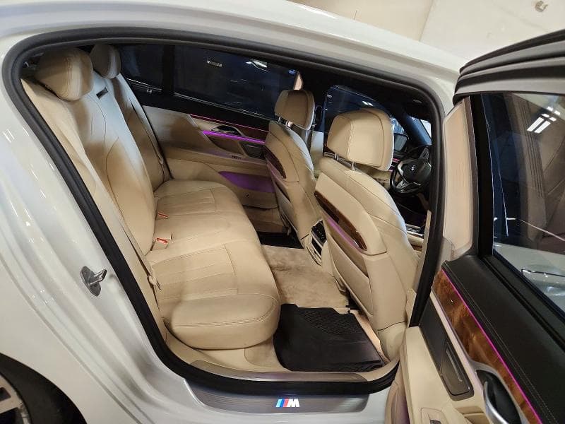 2017 BMW 740 I 10