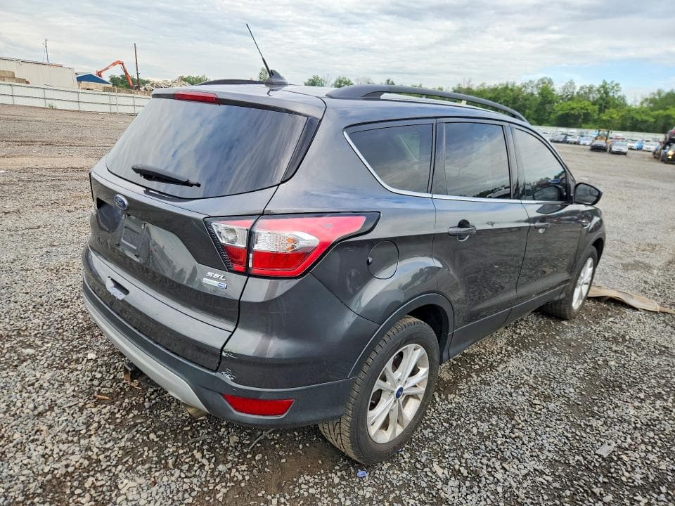 2018 FORD ESCAPE SEL 3