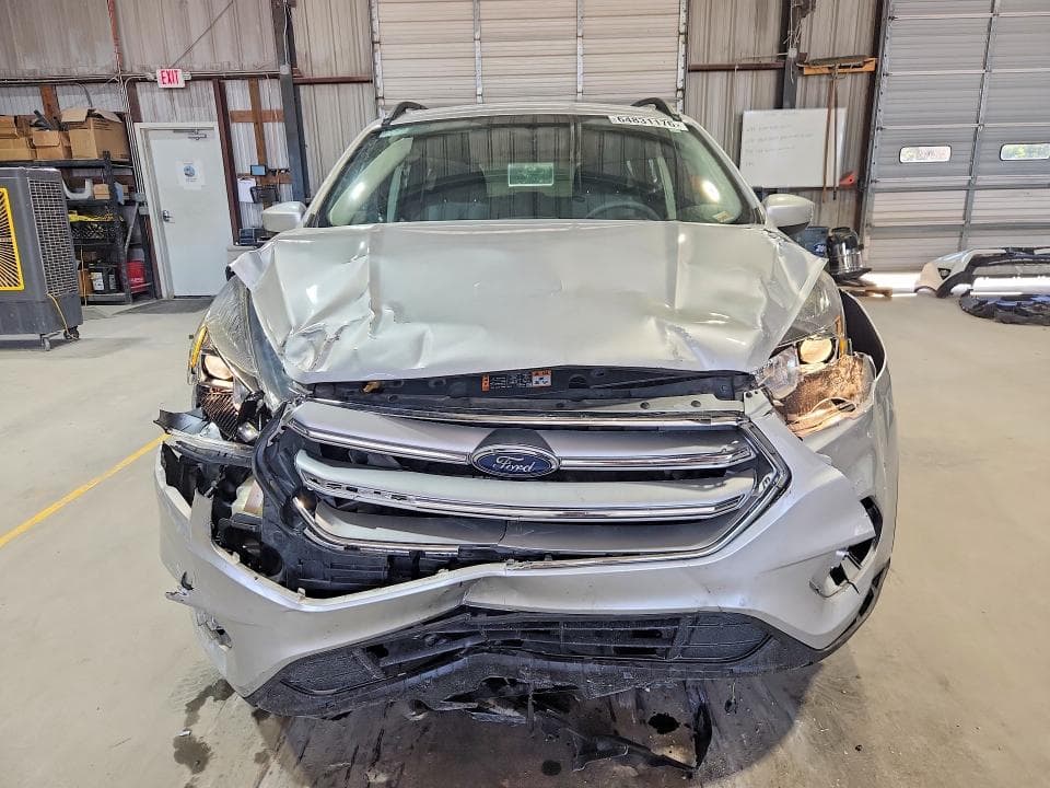 2017 FORD ESCAPE SE 5