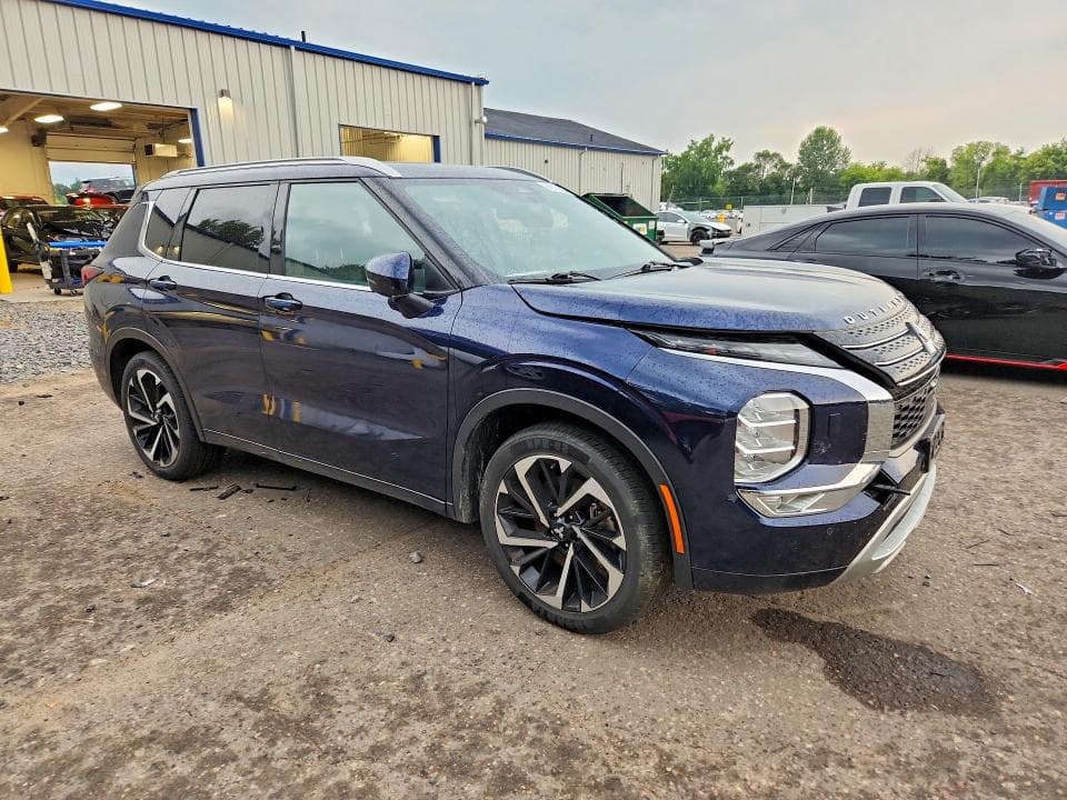 2022 MITSUBISHI OUTLANDER SEL 4