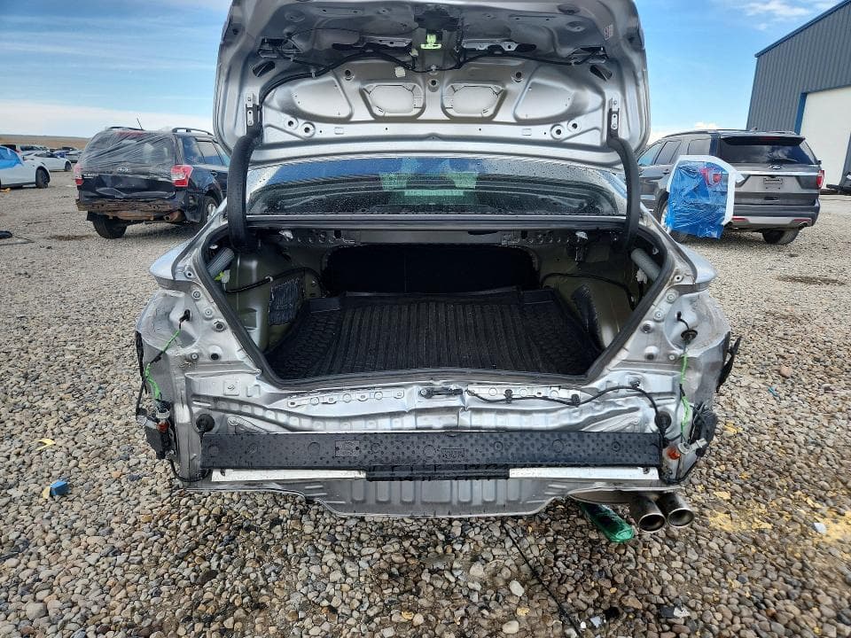 2019 TOYOTA CAMRY SE 6