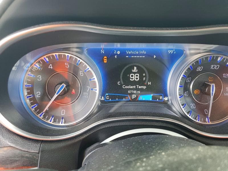 2021 CHRYSLER 300 TOURING 9