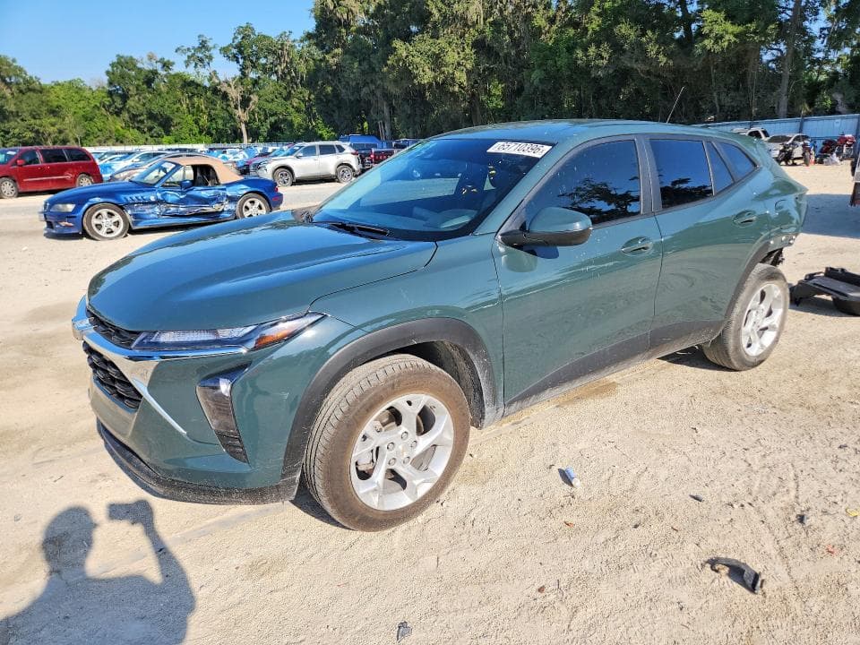 2025 CHEVROLET TRAX LS - 1