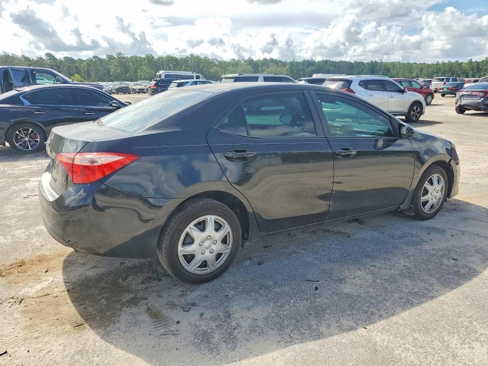 2018 TOYOTA COROLLA LE 3
