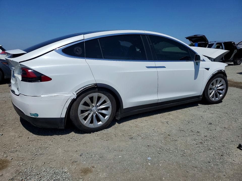 2020 TESLA MODEL X 3