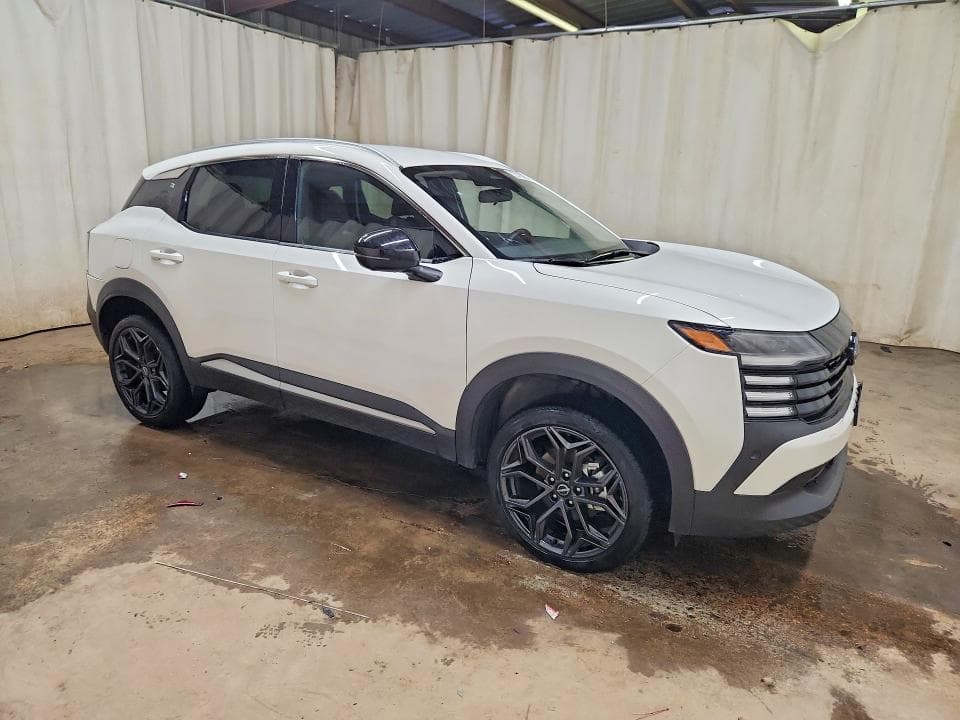 2026 NISSAN KICKS SR 4