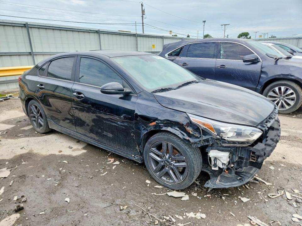 2021 KIA FORTE GT LINE 4