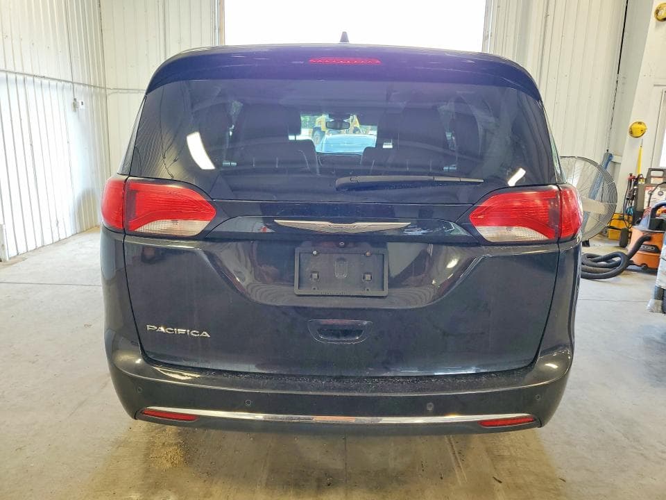 2017 CHRYSLER PACIFICA TOURING L 6