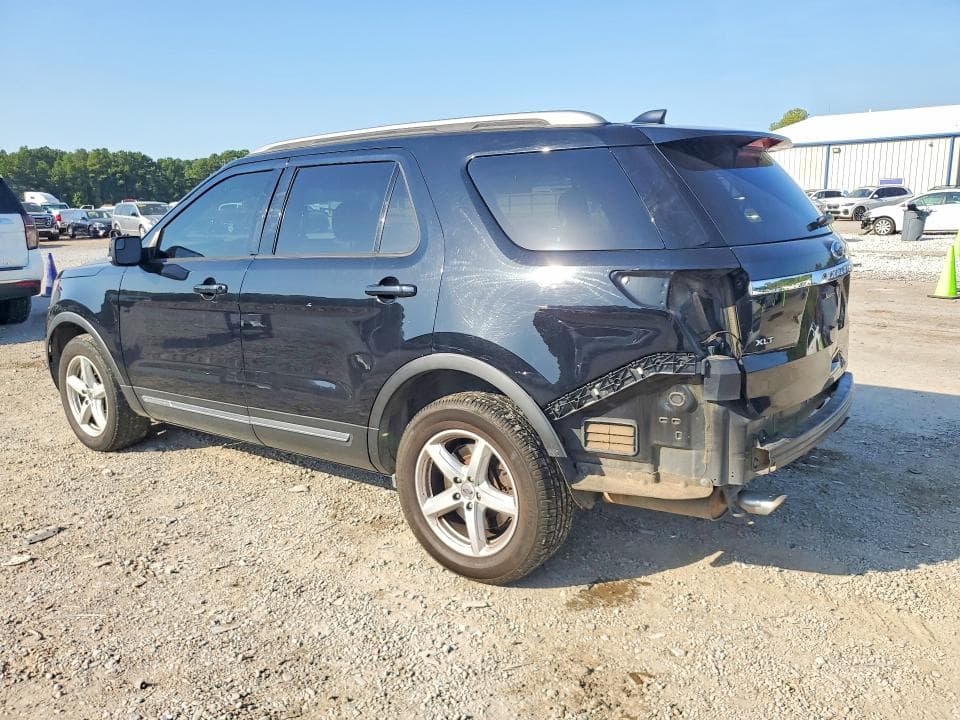2017 FORD EXPLORER XLT 2