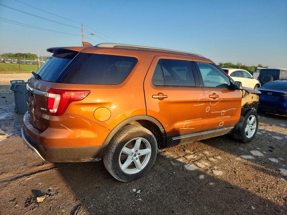 2017 FORD EXPLORER XLT 3