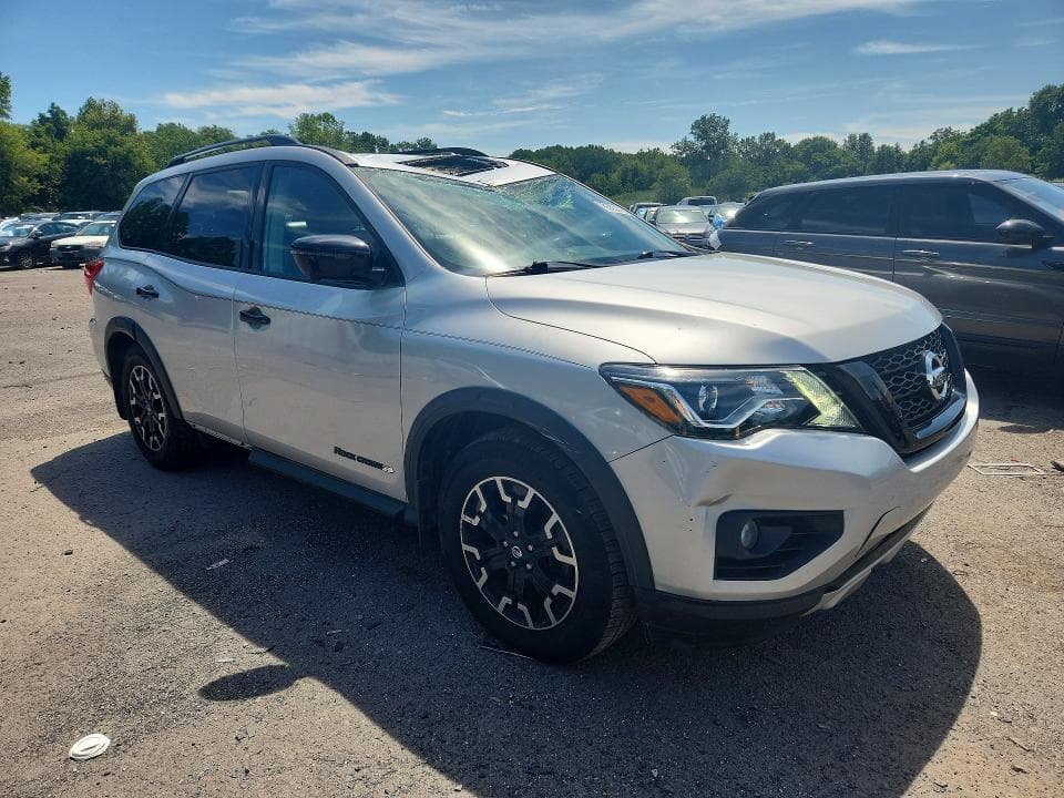 2019 NISSAN PATHFINDER SL 4