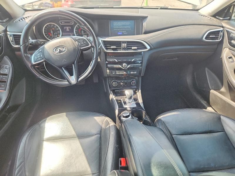 2018 INFINITI QX30 PREMIUM 8
