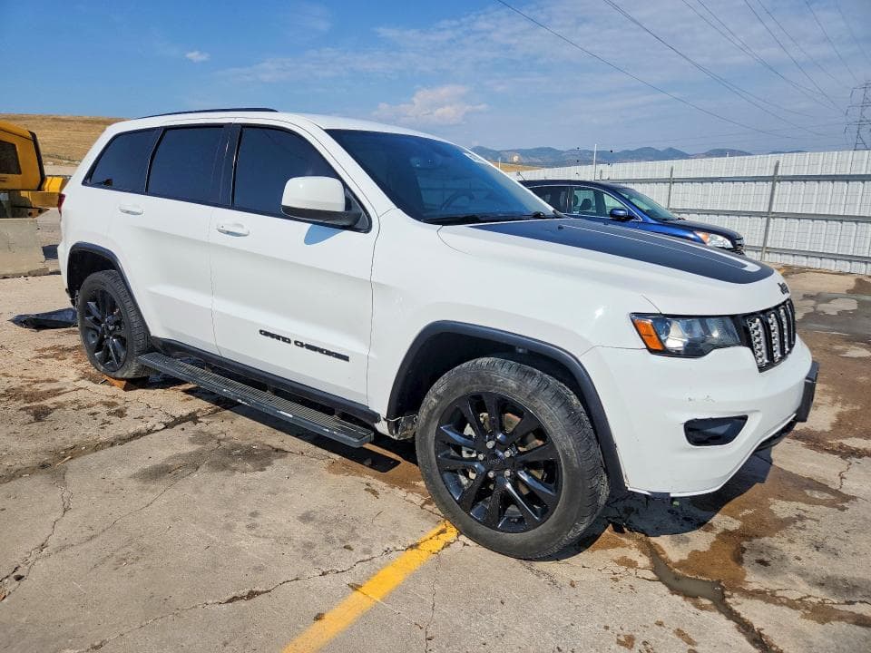 2019 JEEP GRAND CHEROKEE LAREDO 4